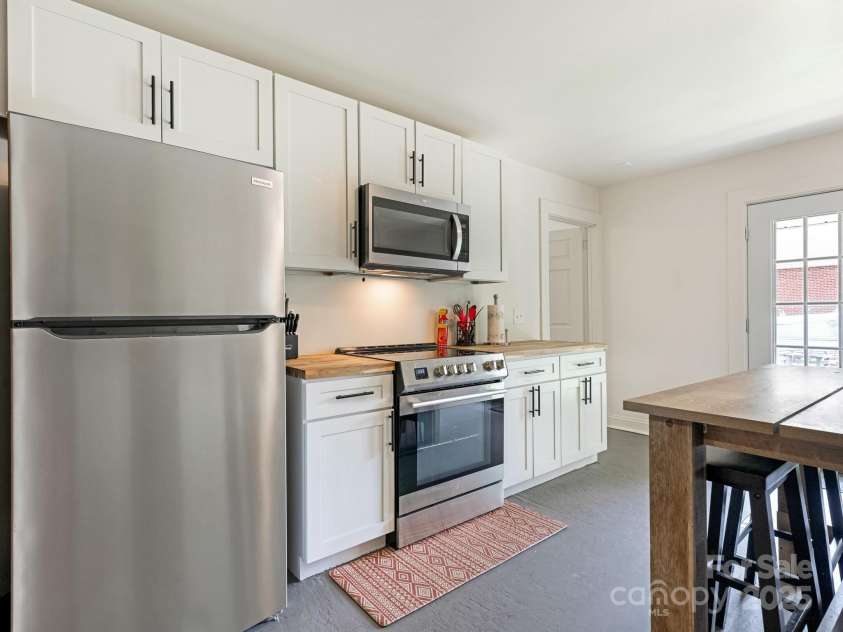 1102 Lane Street, Kannapolis, NC 28083.  MLS# CAR4275182, YatesRealty ID 3621. 