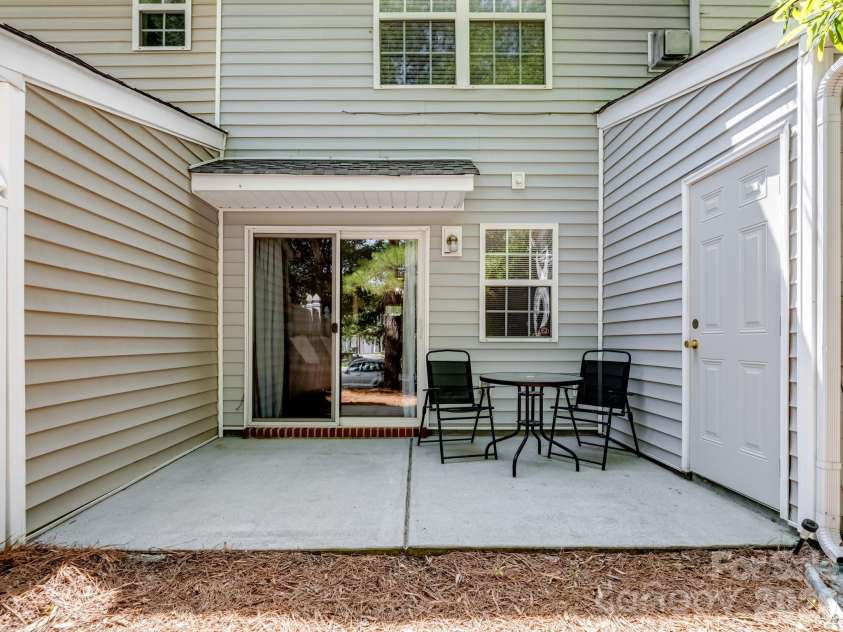 3414 Broadwick Street, Charlotte, NC 28213.  MLS# CAR4346812, YatesRealty ID 3621. Back Patio