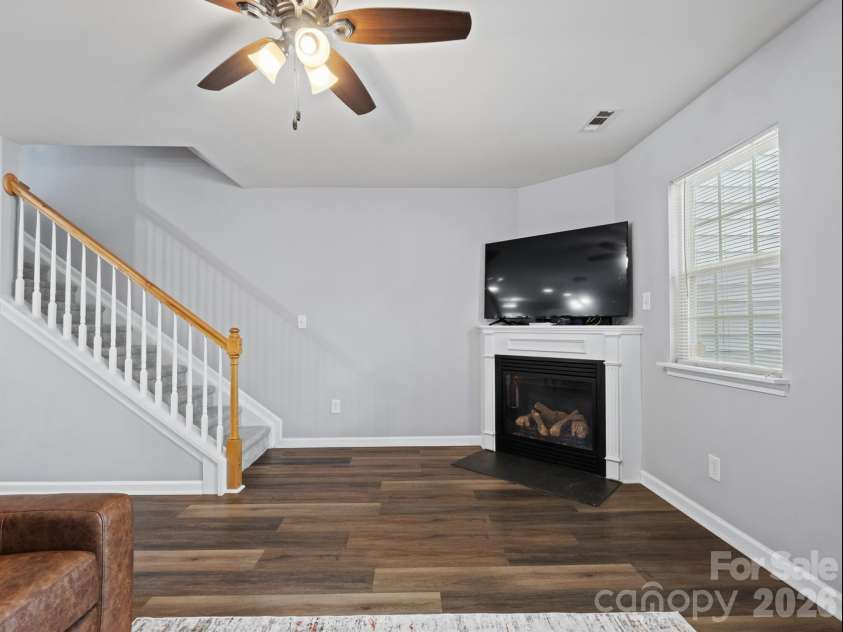 3414 Broadwick Street, Charlotte, NC 28213.  MLS# CAR4346812, YatesRealty ID 3621. Fireplace