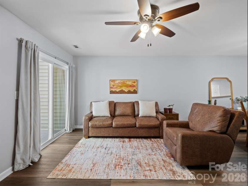 3414 Broadwick Street, Charlotte, NC 28213.  MLS# CAR4346812, YatesRealty ID 3621. Living Room