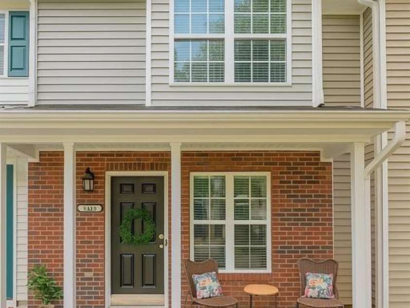 3414 Broadwick Street, Charlotte, NC 28213.  MLS# CAR4346812, YatesRealty ID 3621. Welcome Home