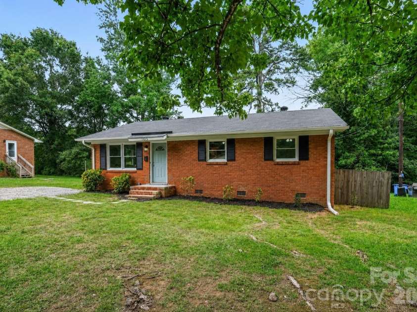 105 Mcgee Street, Fort Mill, SC 29715.  MLS# CAR4393320, YatesRealty ID 36210. 