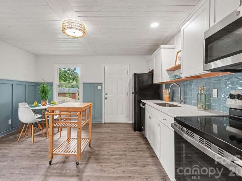 105 Mcgee Street, Fort Mill, SC 29715.  MLS# CAR4393320, YatesRealty ID 36210. 