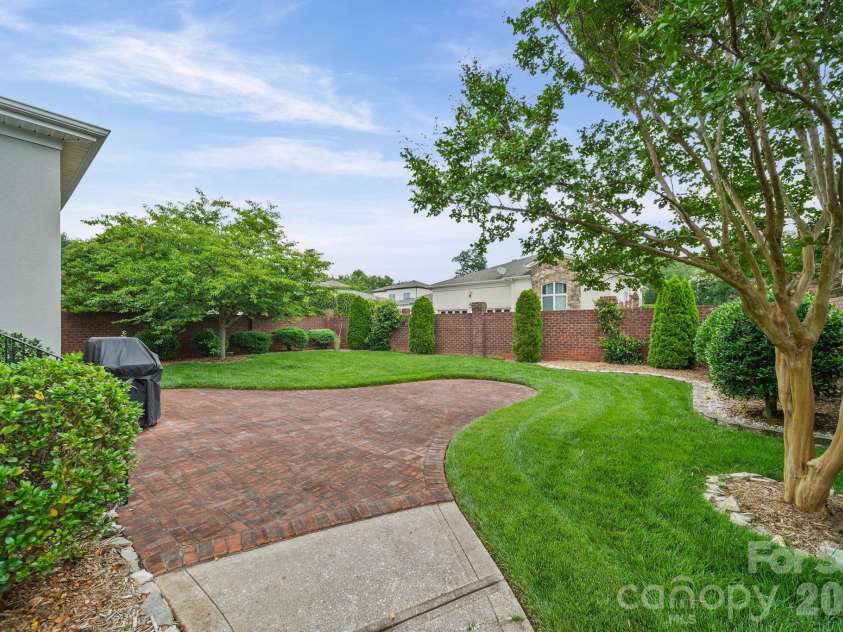 17712 Preston Lake Drive, Cornelius, NC 28031.  MLS# CAR4390824, YatesRealty ID 36211. Back Yard
