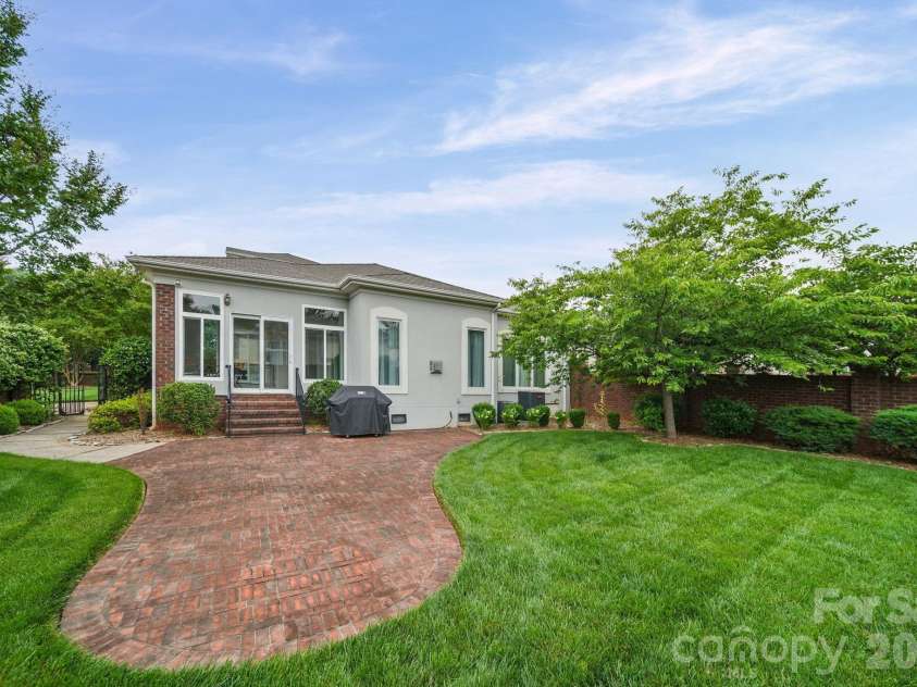 17712 Preston Lake Drive, Cornelius, NC 28031.  MLS# CAR4390824, YatesRealty ID 36211. Back Yard
