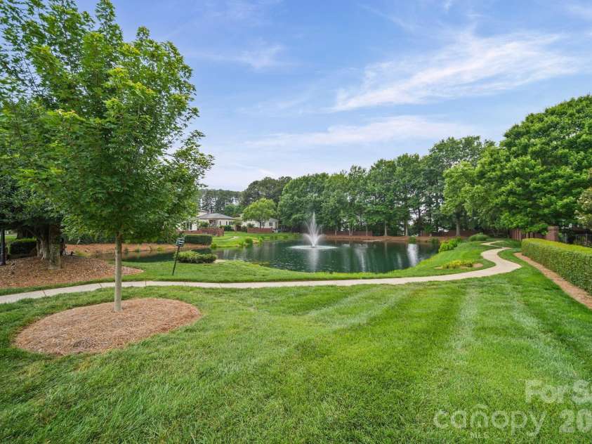 17712 Preston Lake Drive, Cornelius, NC 28031.  MLS# CAR4390824, YatesRealty ID 36211. Community Common Area