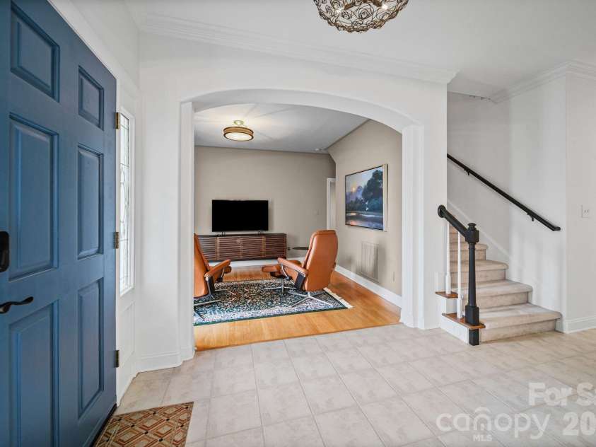 17712 Preston Lake Drive, Cornelius, NC 28031.  MLS# CAR4390824, YatesRealty ID 36211. Front Entrance