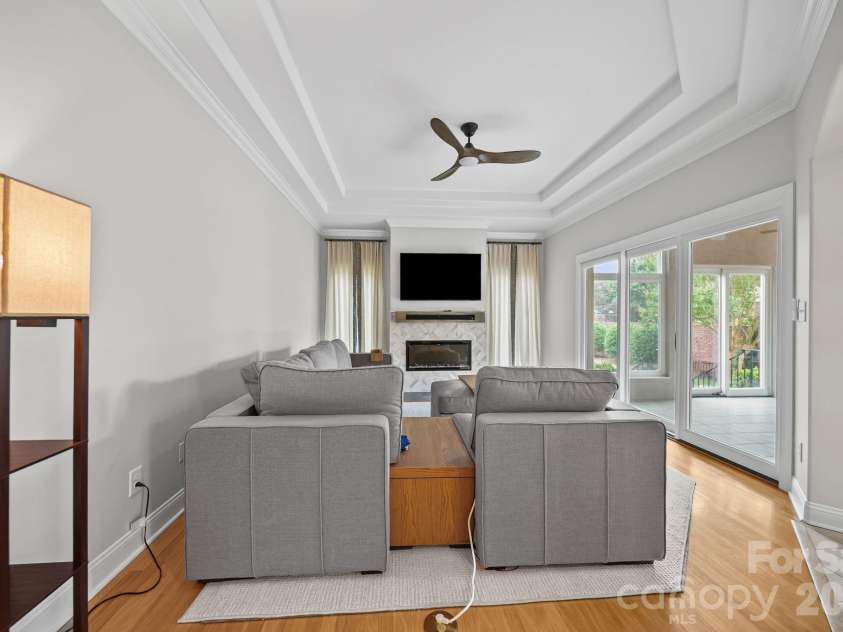 17712 Preston Lake Drive, Cornelius, NC 28031.  MLS# CAR4390824, YatesRealty ID 36211. Living Room