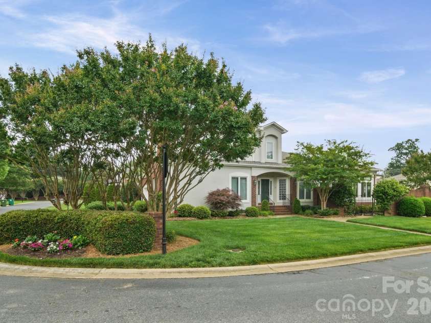 17712 Preston Lake Drive, Cornelius, NC 28031.  MLS# CAR4390824, YatesRealty ID 36211. Street View