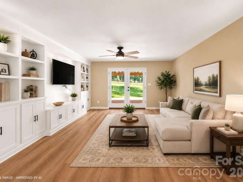 4024 Wandering Lane, Hickory, NC 28601.  MLS# CAR4397647, YatesRealty ID 36213. 
