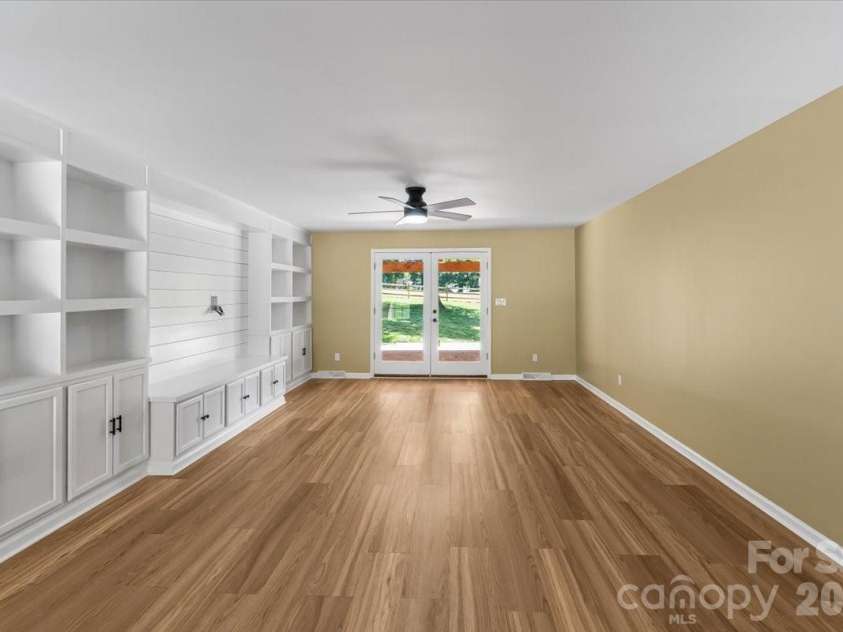 4024 Wandering Lane, Hickory, NC 28601.  MLS# CAR4397647, YatesRealty ID 36213. 