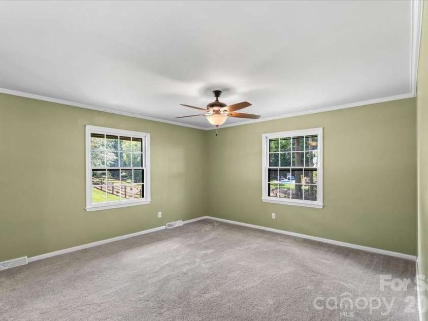 4024 Wandering Lane, Hickory, NC 28601.  MLS# CAR4397647, YatesRealty ID 36213. 