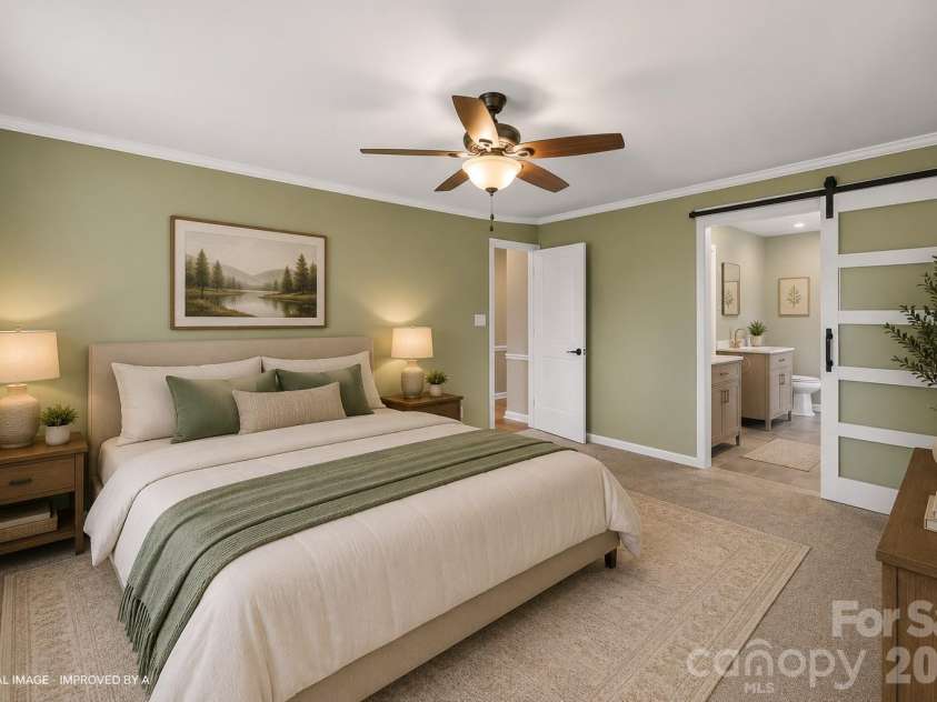 4024 Wandering Lane, Hickory, NC 28601.  MLS# CAR4397647, YatesRealty ID 36213. 