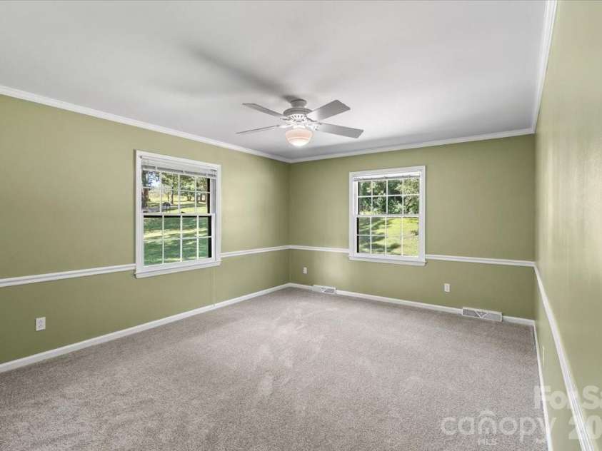 4024 Wandering Lane, Hickory, NC 28601.  MLS# CAR4397647, YatesRealty ID 36213. 