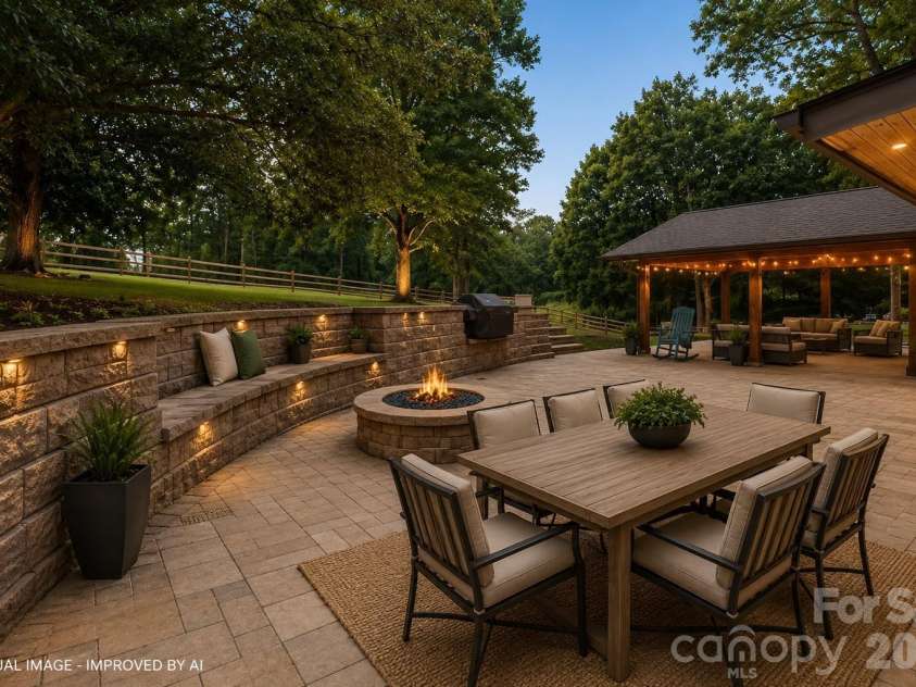 4024 Wandering Lane, Hickory, NC 28601.  MLS# CAR4397647, YatesRealty ID 36213. 