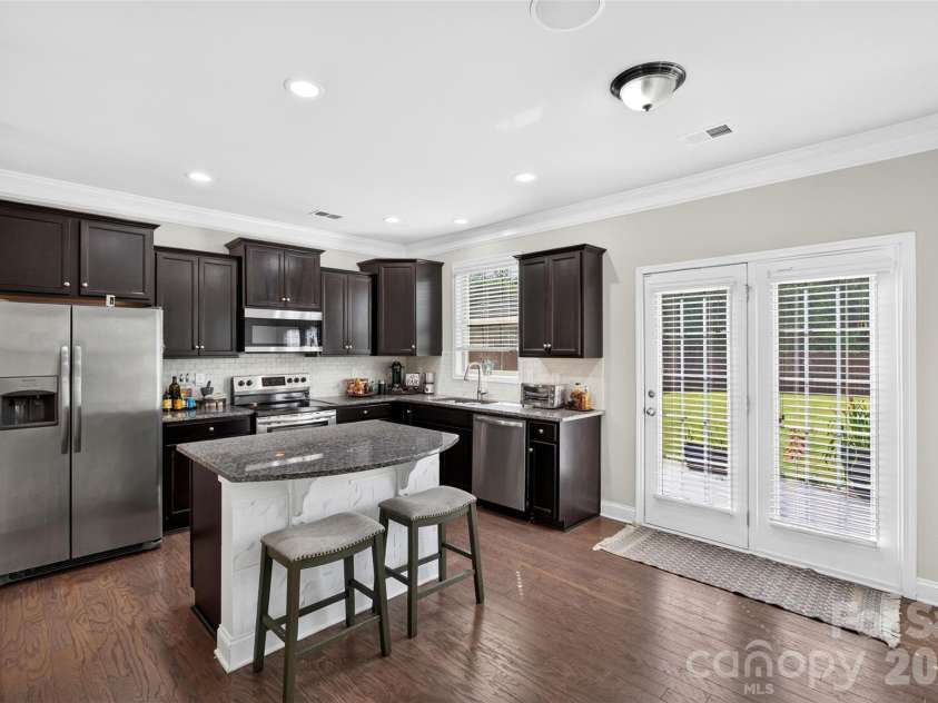 222 Santa Ana Way, Duncan, SC 29334.  MLS# CAR4394280, YatesRealty ID 36214. 