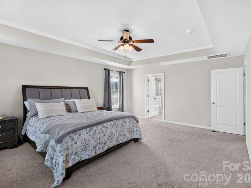 222 Santa Ana Way, Duncan, SC 29334.  MLS# CAR4394280, YatesRealty ID 36214. 