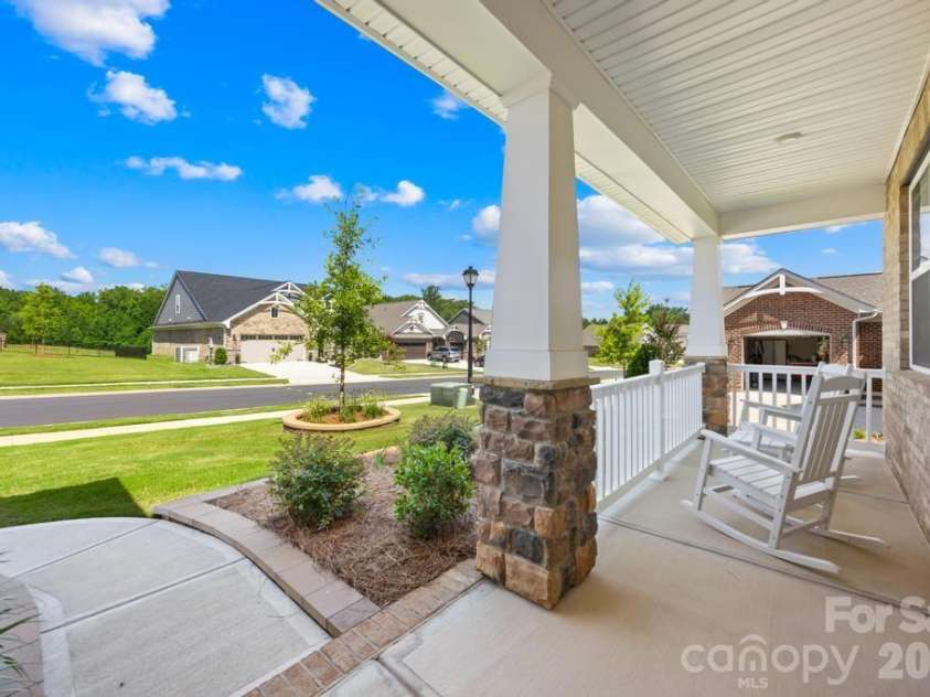 9612 Liberty Hill Drive, Mint Hill, NC 28227.  MLS# CAR4398722, YatesRealty ID 36215. 