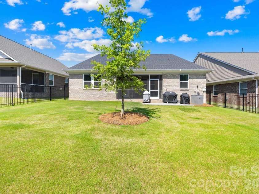 9612 Liberty Hill Drive, Mint Hill, NC 28227.  MLS# CAR4398722, YatesRealty ID 36215. 
