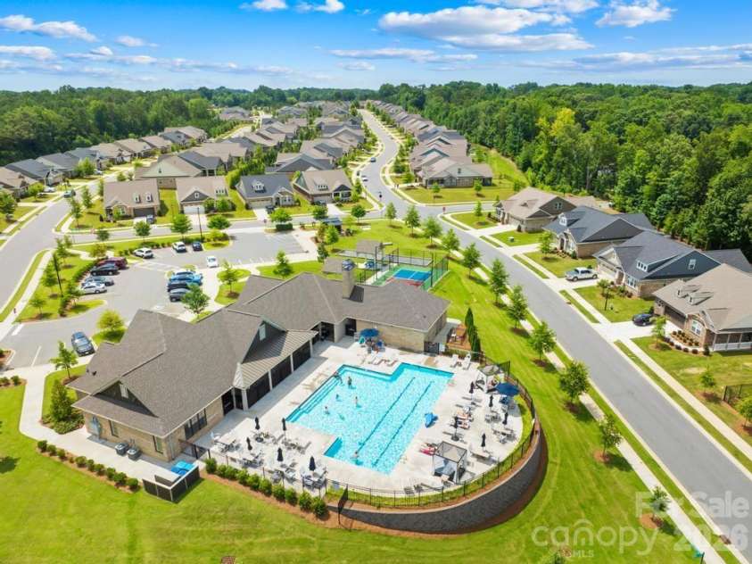 9612 Liberty Hill Drive, Mint Hill, NC 28227.  MLS# CAR4398722, YatesRealty ID 36215. Amenities galore: Outdoor pool, club house, sports courts, recreation area