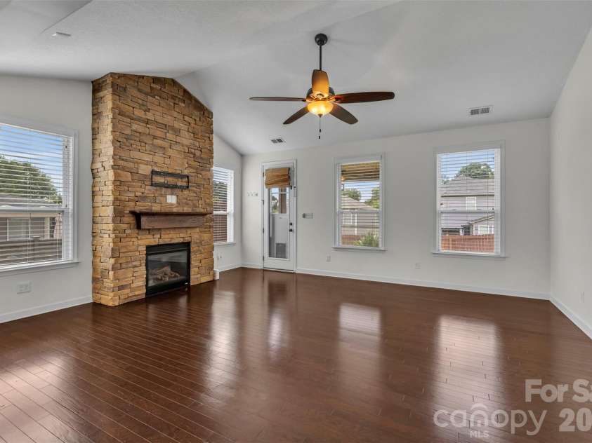 1172 Mckee Farm Lane, Belmont, NC 28012.  MLS# CAR4399005, YatesRealty ID 36216. 