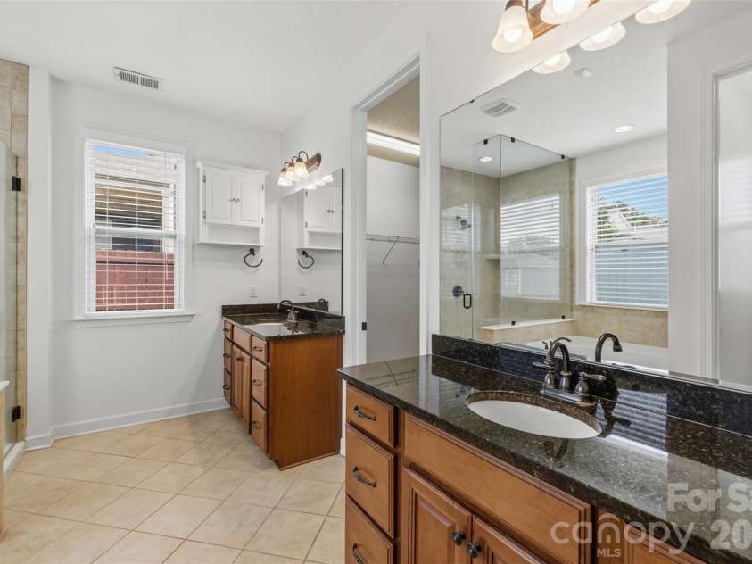 1172 Mckee Farm Lane, Belmont, NC 28012.  MLS# CAR4399005, YatesRealty ID 36216. 
