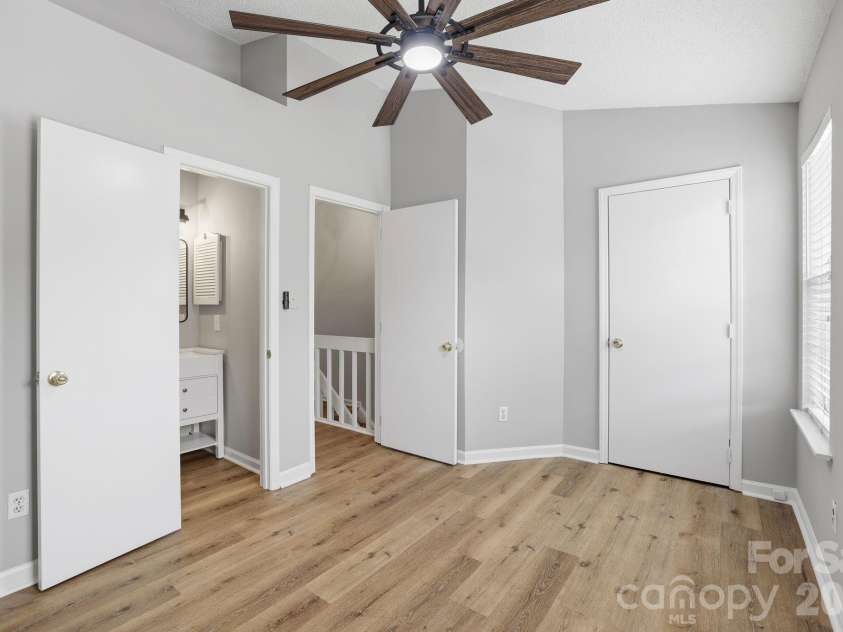 8237 Circle Tree Lane, Charlotte, NC 28277.  MLS# CAR4399035, YatesRealty ID 36219. 