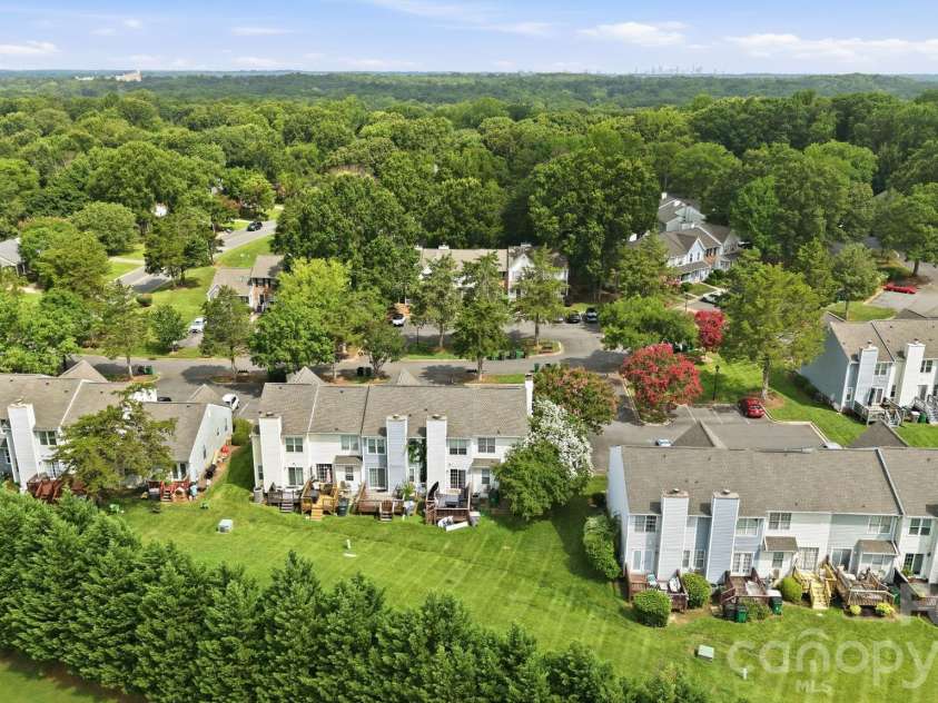 8237 Circle Tree Lane, Charlotte, NC 28277.  MLS# CAR4399035, YatesRealty ID 36219. 