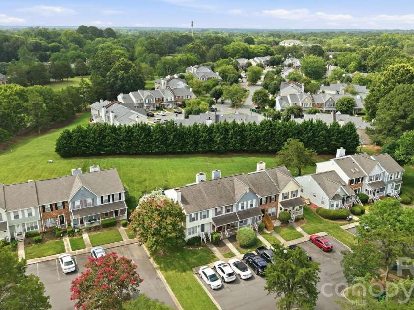 8237 Circle Tree Lane, Charlotte, NC 28277.  MLS# CAR4399035, YatesRealty ID 36219. 