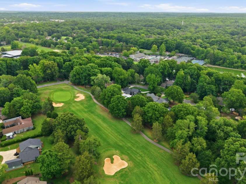 8237 Circle Tree Lane, Charlotte, NC 28277.  MLS# CAR4399035, YatesRealty ID 36219. 