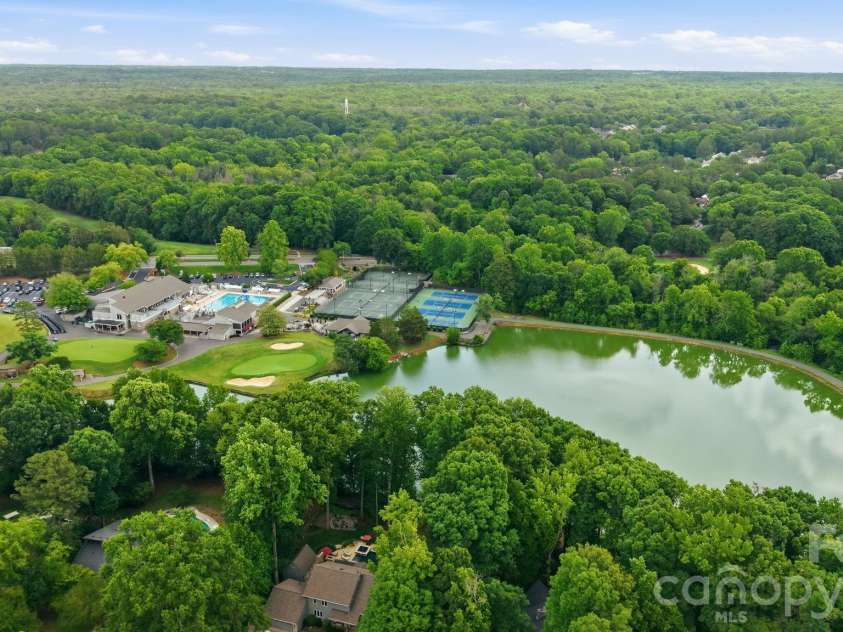 8237 Circle Tree Lane, Charlotte, NC 28277.  MLS# CAR4399035, YatesRealty ID 36219. 