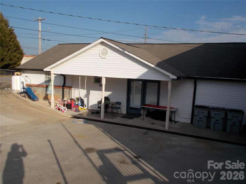 1317 &1319 Main Street, Lenoir, NC 28645.  MLS# CAR4298518, YatesRealty ID 3622. 