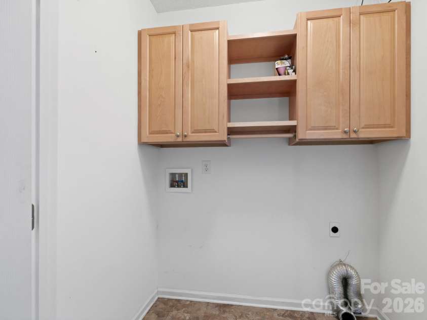 412 Silo Drive, Asheville, NC 28806.  MLS# CAR4399227, YatesRealty ID 36220. Dedicated laundry closet.