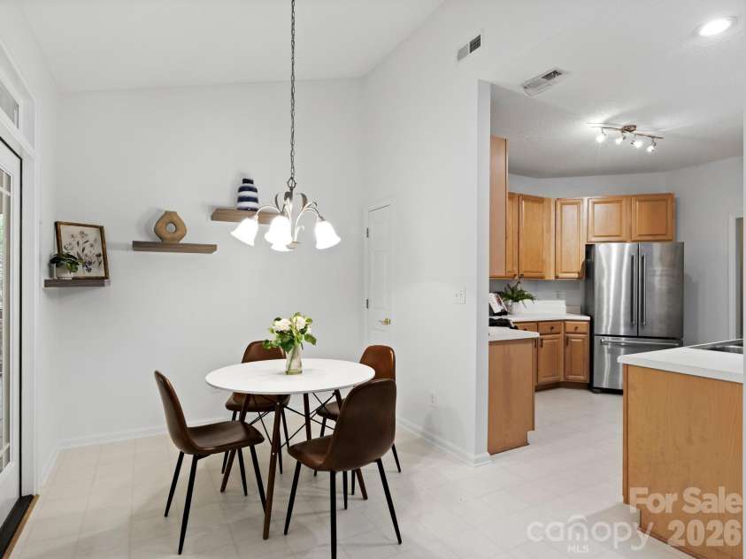 412 Silo Drive, Asheville, NC 28806.  MLS# CAR4399227, YatesRealty ID 36220. Dining area and kitchen.