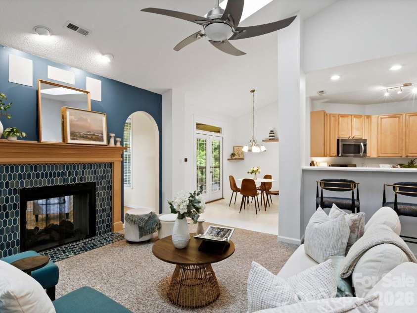 412 Silo Drive, Asheville, NC 28806.  MLS# CAR4399227, YatesRealty ID 36220. Open concept living.