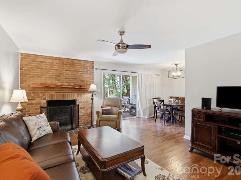 9319 Vicksburg Park Court, Charlotte, NC 28210.  MLS# CAR4395512, YatesRealty ID 36221. 