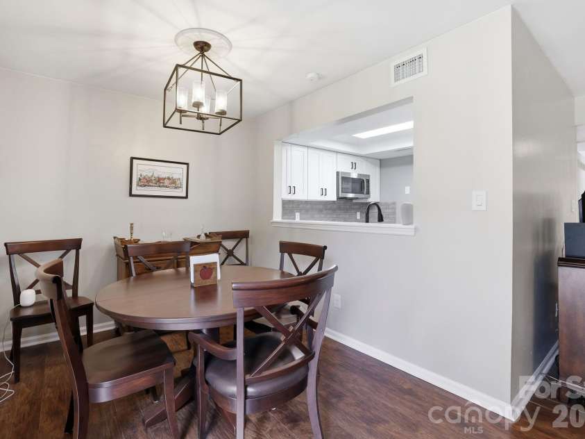 9319 Vicksburg Park Court, Charlotte, NC 28210.  MLS# CAR4395512, YatesRealty ID 36221. 