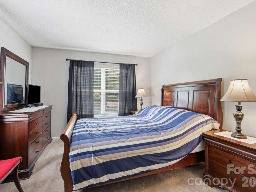 9319 Vicksburg Park Court, Charlotte, NC 28210.  MLS# CAR4395512, YatesRealty ID 36221. 