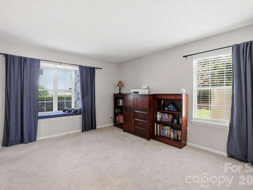 9319 Vicksburg Park Court, Charlotte, NC 28210.  MLS# CAR4395512, YatesRealty ID 36221. 