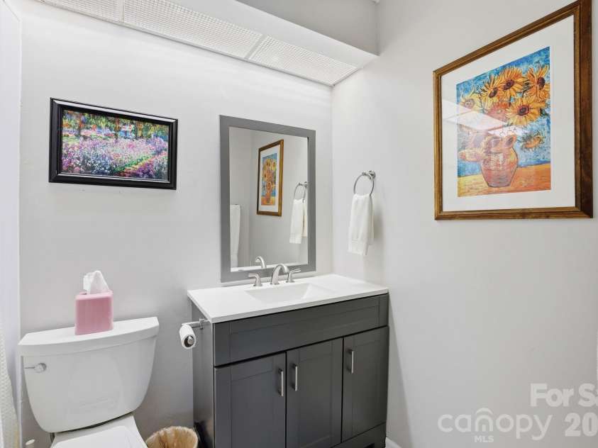 9319 Vicksburg Park Court, Charlotte, NC 28210.  MLS# CAR4395512, YatesRealty ID 36221. 