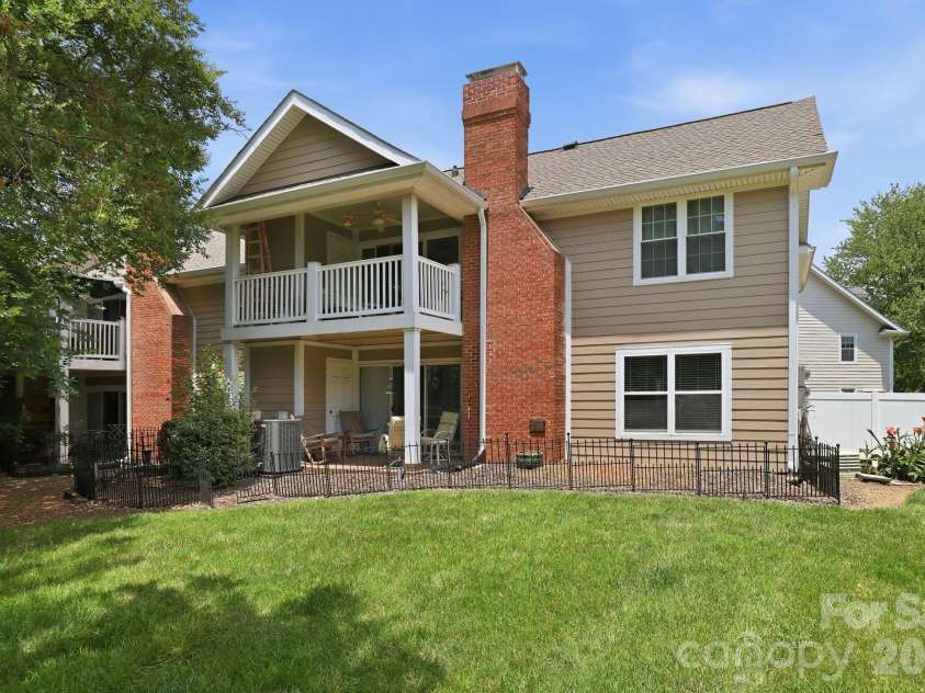 9319 Vicksburg Park Court, Charlotte, NC 28210.  MLS# CAR4395512, YatesRealty ID 36221. 