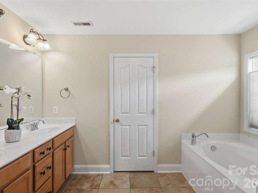 6006 Embassy Court, Wesley Chapel, NC 28110.  MLS# CAR4397902, YatesRealty ID 36222. 