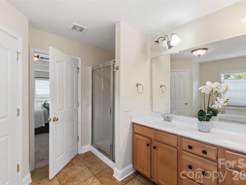 6006 Embassy Court, Wesley Chapel, NC 28110.  MLS# CAR4397902, YatesRealty ID 36222. 