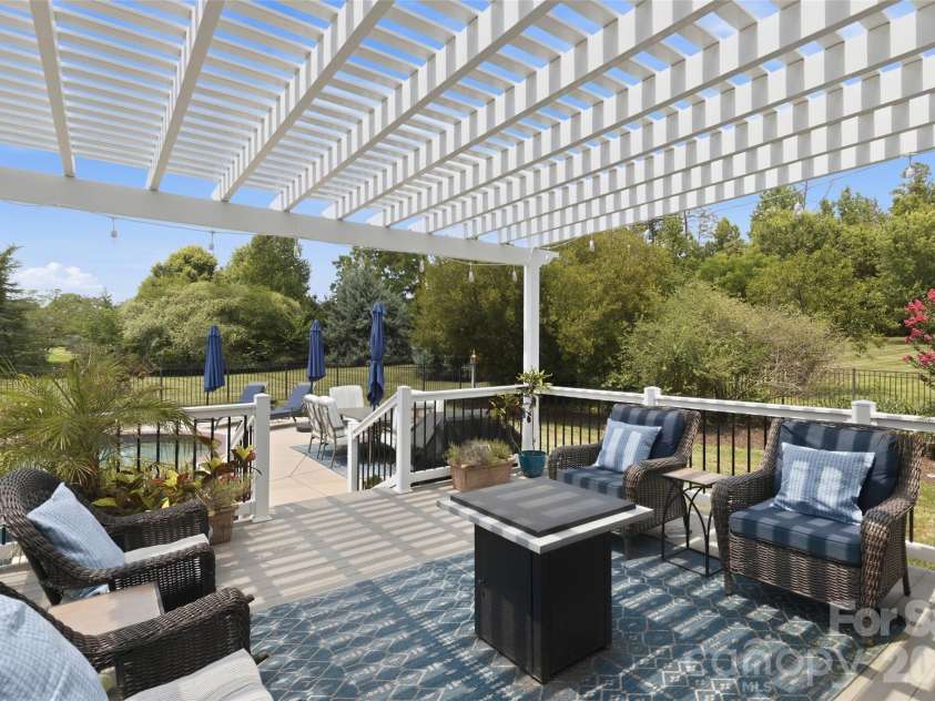6006 Embassy Court, Wesley Chapel, NC 28110.  MLS# CAR4397902, YatesRealty ID 36222. 