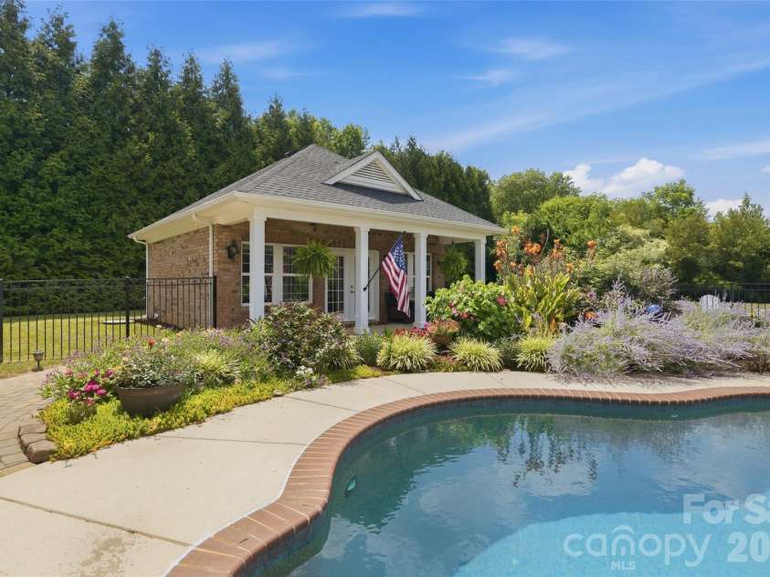 6006 Embassy Court, Wesley Chapel, NC 28110.  MLS# CAR4397902, YatesRealty ID 36222. 