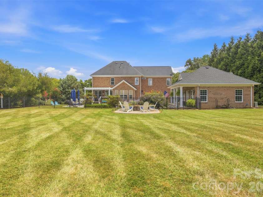 6006 Embassy Court, Wesley Chapel, NC 28110.  MLS# CAR4397902, YatesRealty ID 36222. 