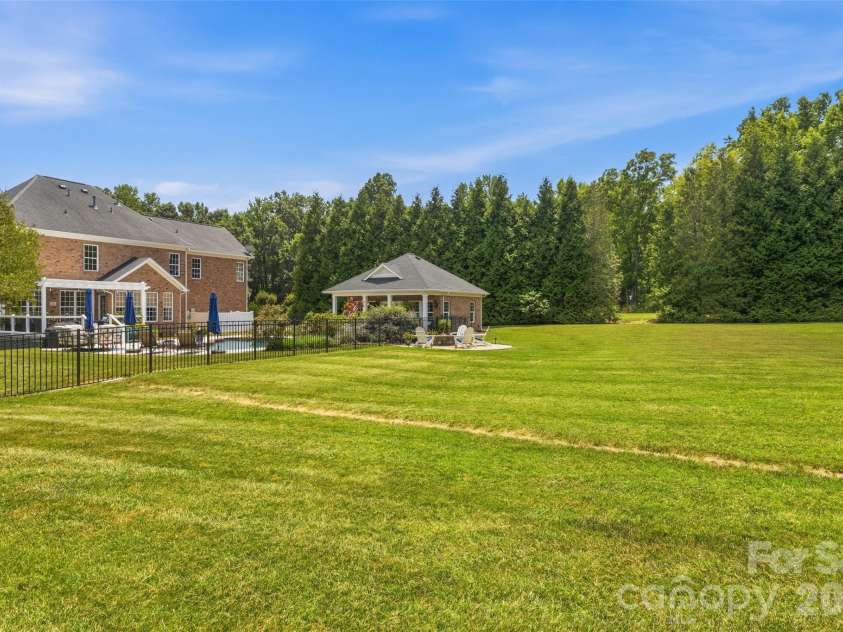 6006 Embassy Court, Wesley Chapel, NC 28110.  MLS# CAR4397902, YatesRealty ID 36222. 