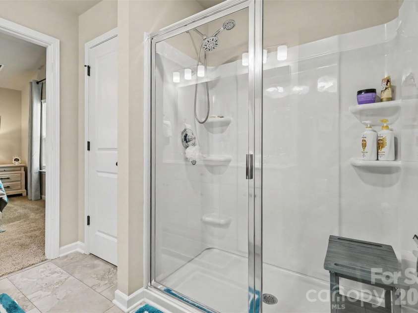 7317 Greenrock Court, Charlotte, NC 28215.  MLS# CAR4400711, YatesRealty ID 36223. 