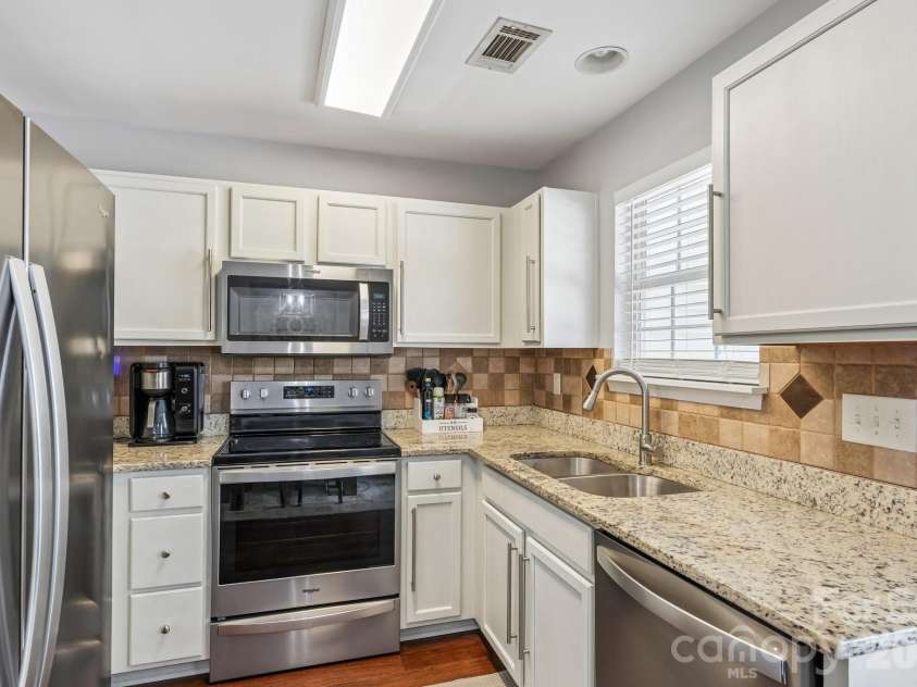 1757 Hidden Creek Drive, Rock Hill, SC 29732.  MLS# CAR4400923, YatesRealty ID 36224. 