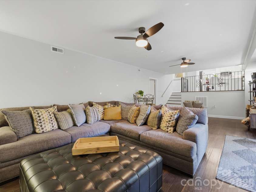 6419 Morven Lane, Charlotte, NC 28270.  MLS# CAR4400448, YatesRealty ID 36225. 